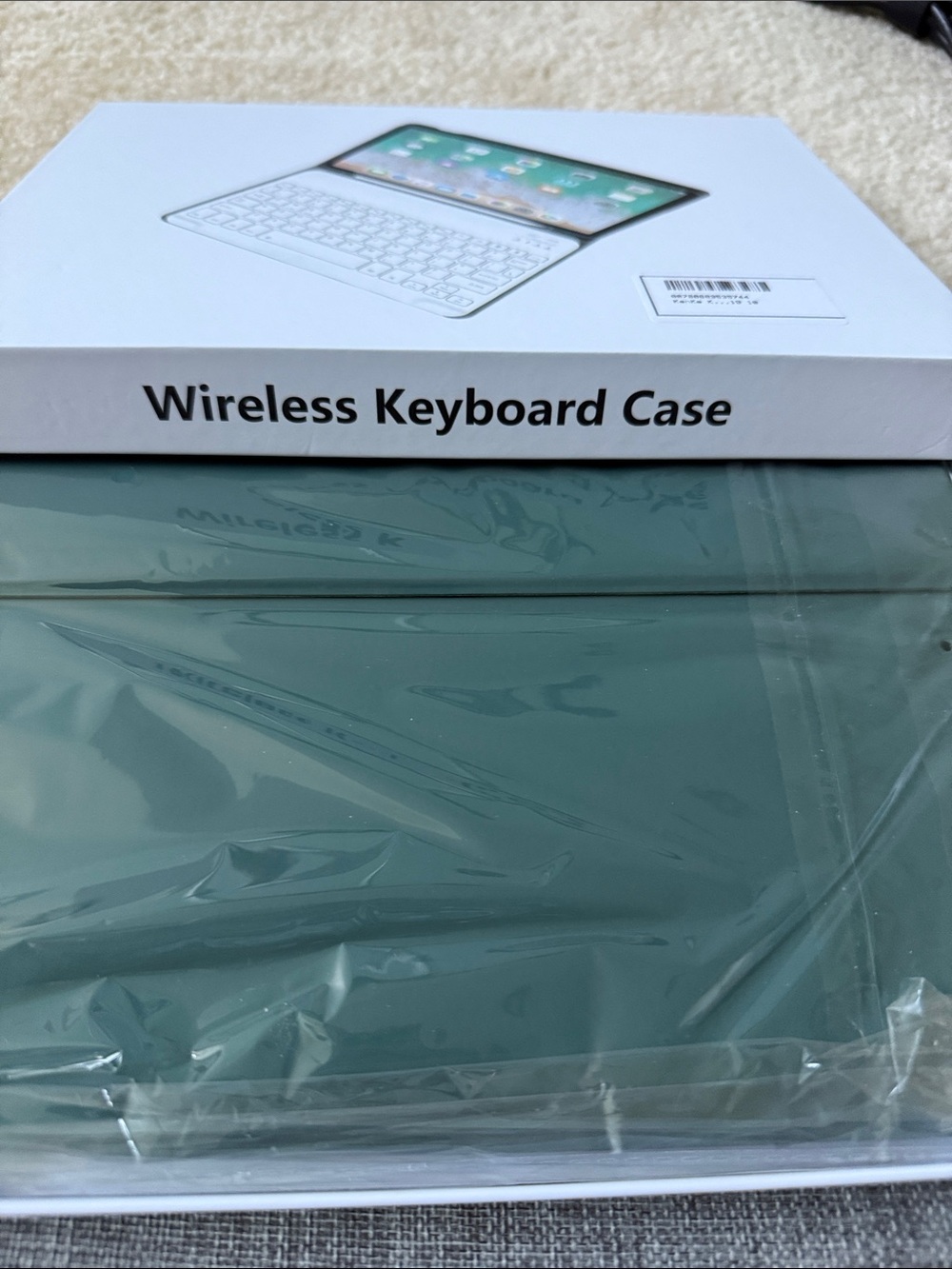 Brand new!!! Wireless Keyboard Case iPad 9.7 inch 6th 2018,5th generationGen2017